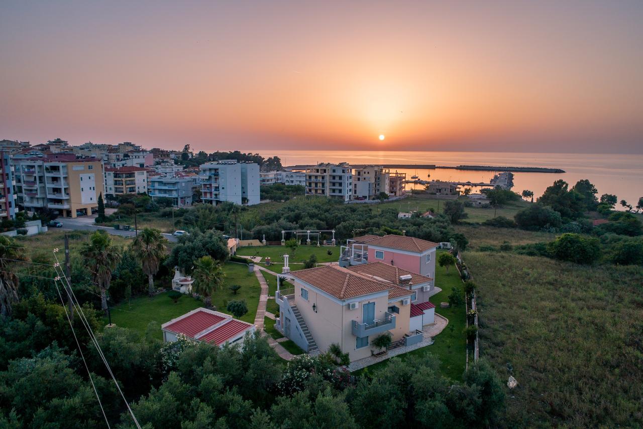 Ta Spitakia Tsarbopoulos Kyparissia Exterior foto