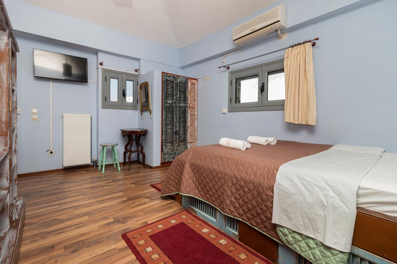 Ta Spitakia Tsarbopoulos Kyparissia Exterior foto